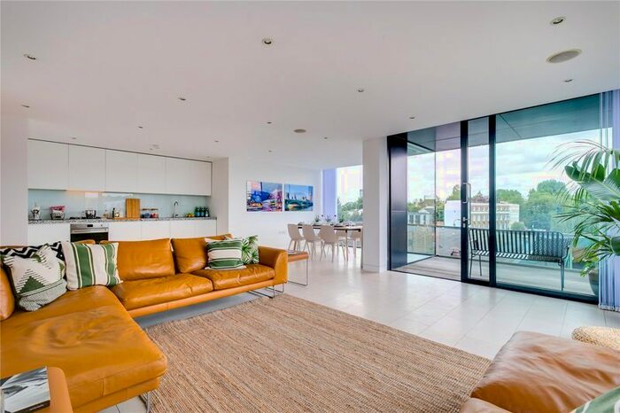 3 Bedroom Flat To Rent In Oval Road, London, NW1