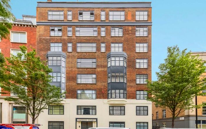 Studio To Rent In Petty France, London, SW1H