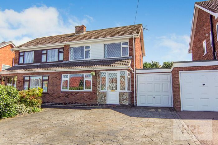 3 Bedroom Semi-Detached House To Rent In Claremont Road, Tamworth, B79