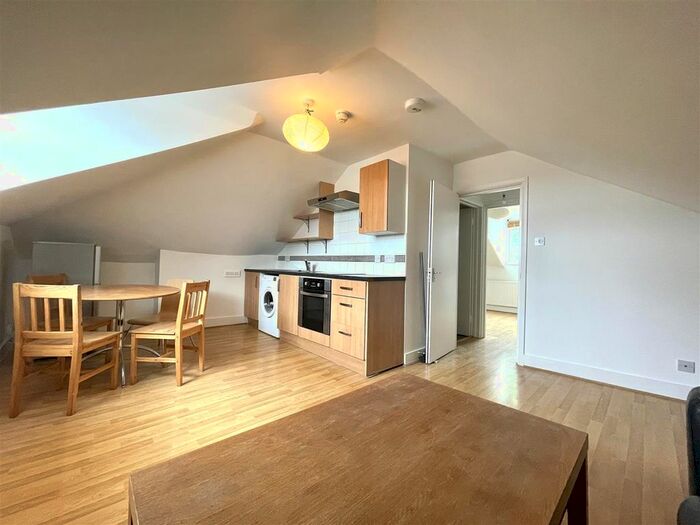1 Bedroom Flat To Rent In White Hart Lane, Wood Green, N22