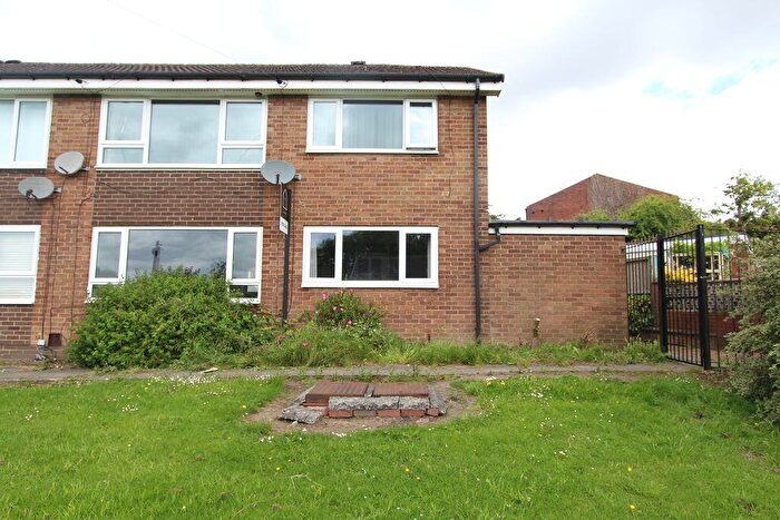 1 Bedroom Flat For Sale In Greengate Close, Smallbridge, Rochdale, OL12