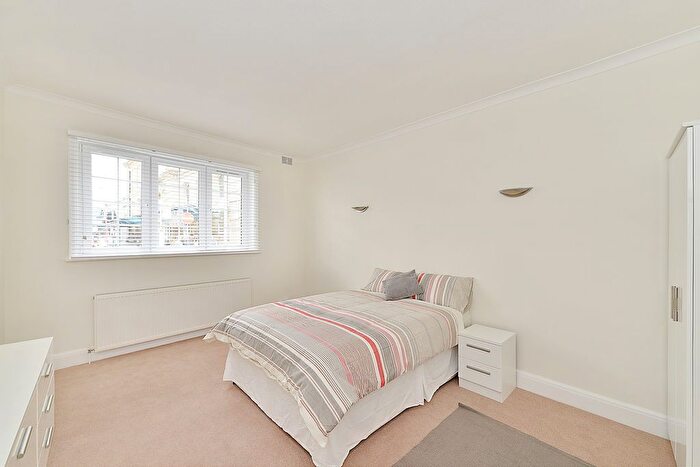 2 Bedroom Flat To Rent In Ranelagh Gardens Mansions, Ranelagh Gardens, London, SW6