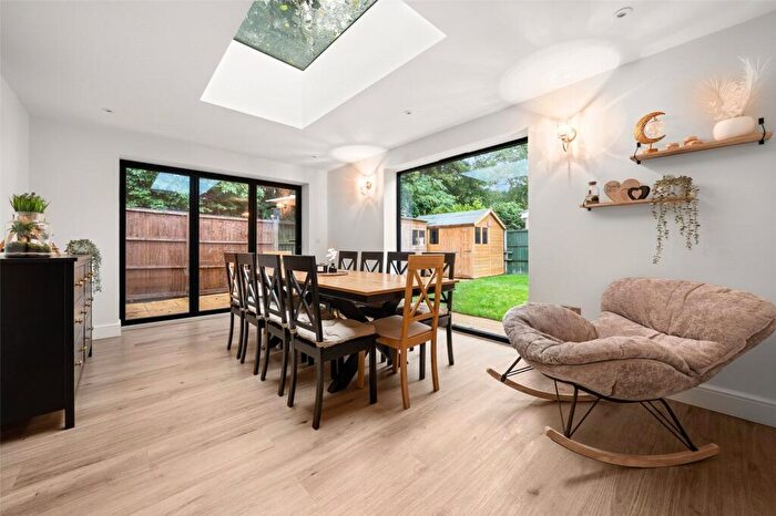 3 Bedroom Detached House For Sale In Hollerith Rise, Bracknell, Berkshire, RG12