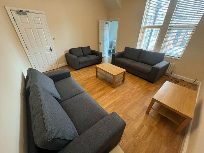 6 Bedroom Terraced House To Rent In Brentwood Gardens, Newcastle Upon Tyne, NE2