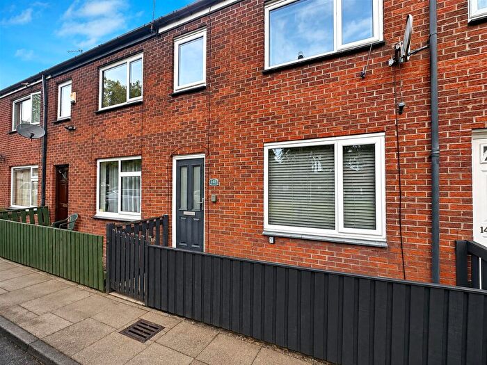 3 Bedroom Terraced House For Sale In Wood Street, Middleton, Manchester, Greater Manchester, M24