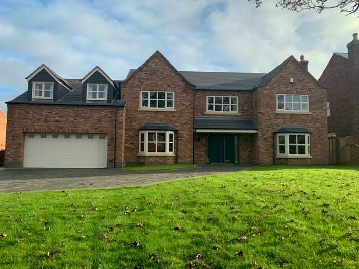 5 Bedroom Detached House For Sale In Eastgate, Scotton, DN21