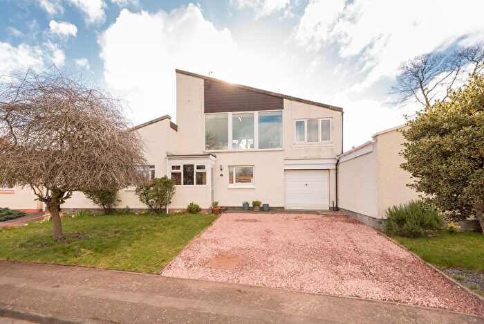 4 Bedroom Detached House For Sale In Vardon Road, Gullane, East Lothian, EH31