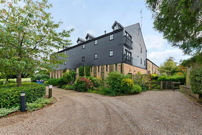 2 Bedroom Flat To Rent In Main Road, Knockholt, Sevenoaks, TN14