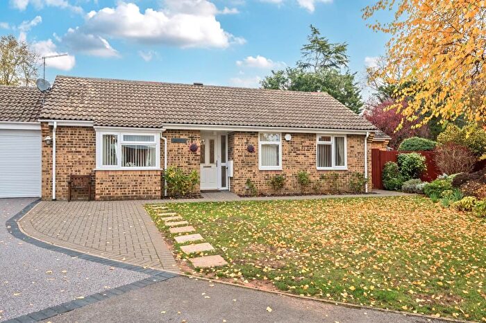 3 Bedroom Detached Bungalow To Rent In Thatcham, Berkshire, RG19