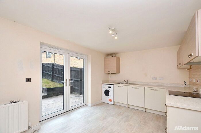 4 Bedroom Semi-Detached House For Sale In Knott Mill Way, Runcorn, WA7