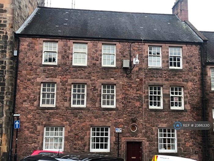 3 Bedroom Flat To Rent In Bow Street, Stirling, FK8