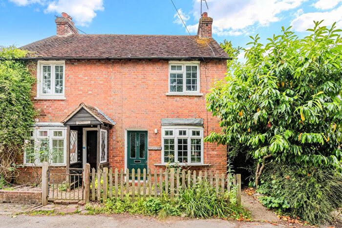 2 Bedroom Semi-Detached House To Rent In West Street, Dormansland, Lingfield, RH7