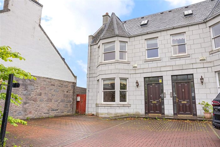 5 Bedroom Semi-Detached House For Sale In Queens Road, Aberdeen, AB15
