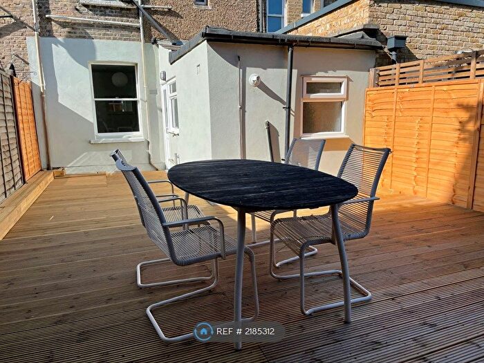 1 Bedroom Flat To Rent In Millfields Road, London, E5