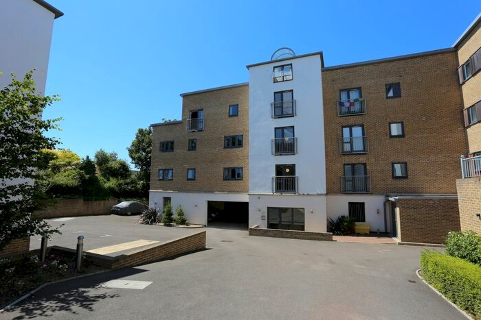 2 Bedroom Flat To Rent In Tower Road, Felixstowe IP11