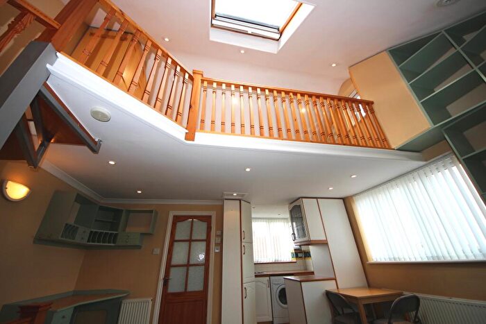 1 Bedroom Maisonette To Rent In Worcester Park, KT4