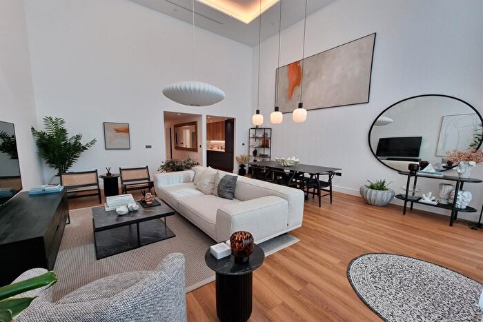 3 Bedroom Apartment To Rent In Baltimore Wharf, London, E14