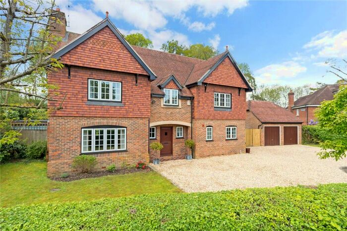 5 Bedroom Detached House For Sale In Byeways, Newbury, RG20