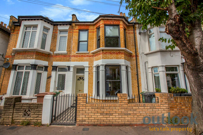 4 Bedroom Terraced House To Rent In St. Georges Road, E10