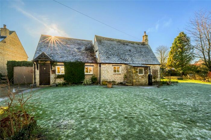 3 Bedroom Detached House For Sale In Main Street, Upper Benefield, Northamptonshire, PE8