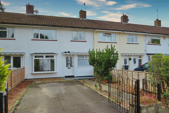 3 Bedroom Terraced House To Rent In Ifield, Crawley, RH11