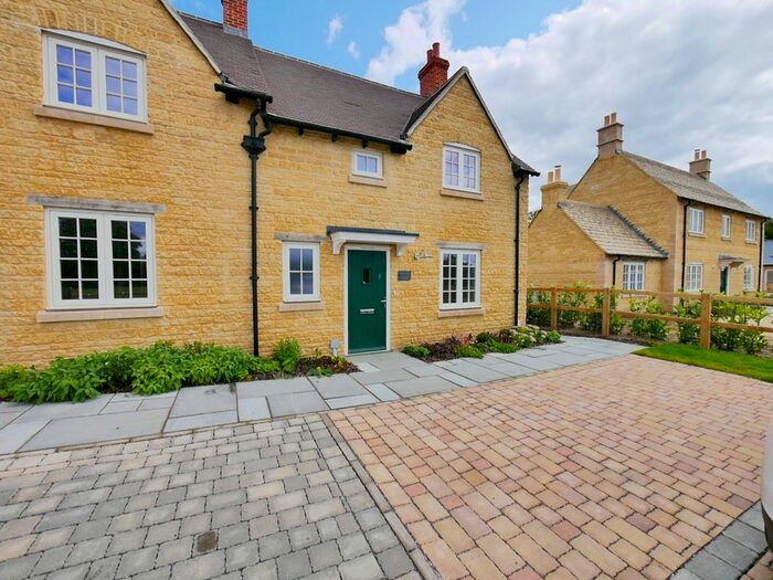 2 Bedroom End Of Terrace House To Rent In Holly Hock Cottage Wheelers Rise, Poulton, Cirencester, GL7