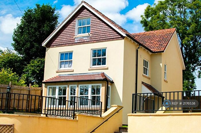 6 Bedroom Detached House To Rent In Bell Hill, Bristol, BS16