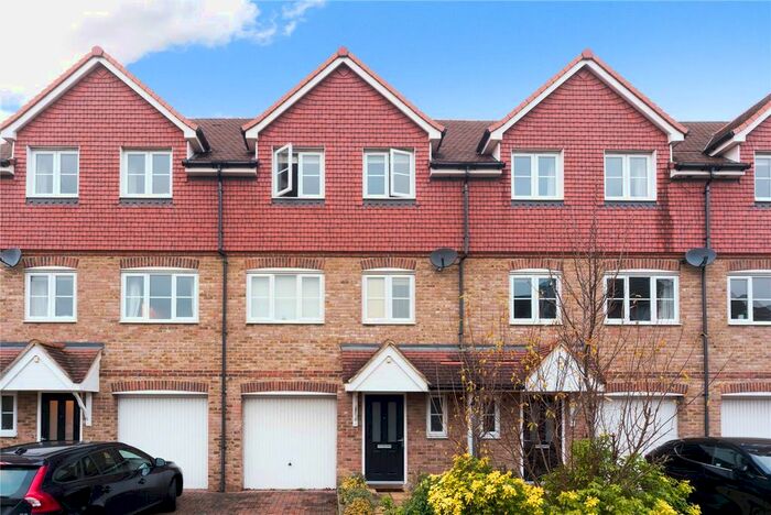 4 Bedroom Terraced House To Rent In Scholars Place, Walton-On-Thames, Surrey KT12