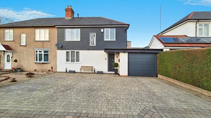 3 Bedroom Semi-Detached House For Sale In Victory Avenue, Burntwood, WS7