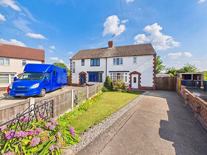 3 Bedroom Semi-Detached House For Sale In Ash Crescent, Kirkby-In-Ashfield, NG17