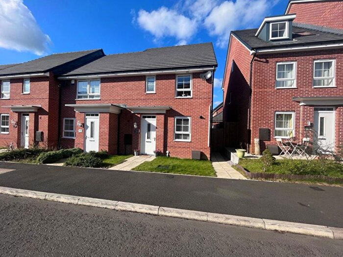 3 Bedroom End Of Terrace House To Rent In Burghley Close, Washington, NE38