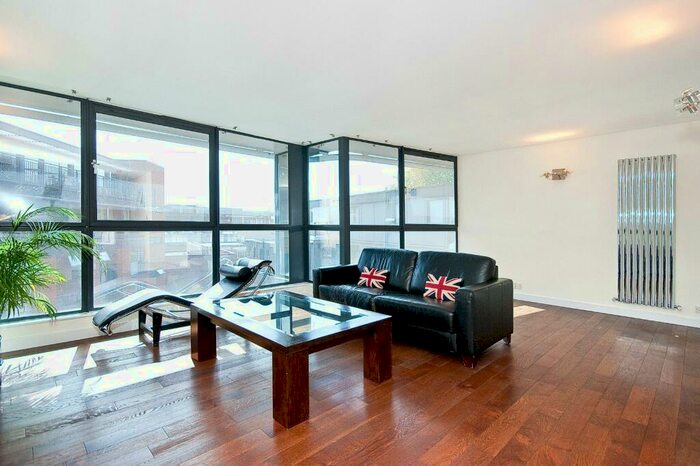 2 Bedroom Apartment To Rent In Britton Street, EC1M