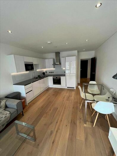 2 Bedroom Flat To Rent In Sawmill Studios, Parr St, London, N1
