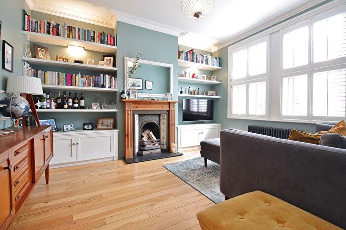 4 Bedroom Terraced House To Rent In Castle Road, Isleworth, TW7