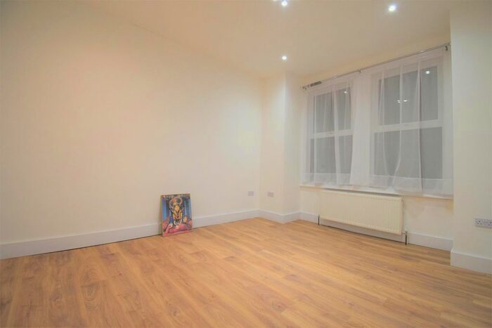 2 Bedroom Flat To Rent In Bruce Road, Mitcham, CR4