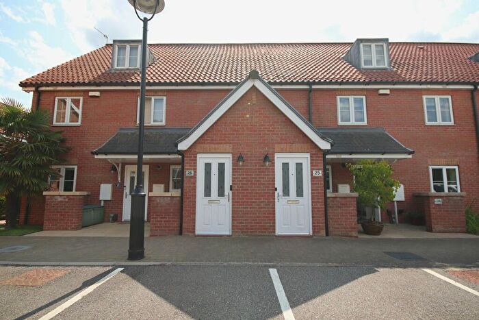 3 Bedroom Apartment For Sale In Ellisons Quay, Burton Waters, LN1