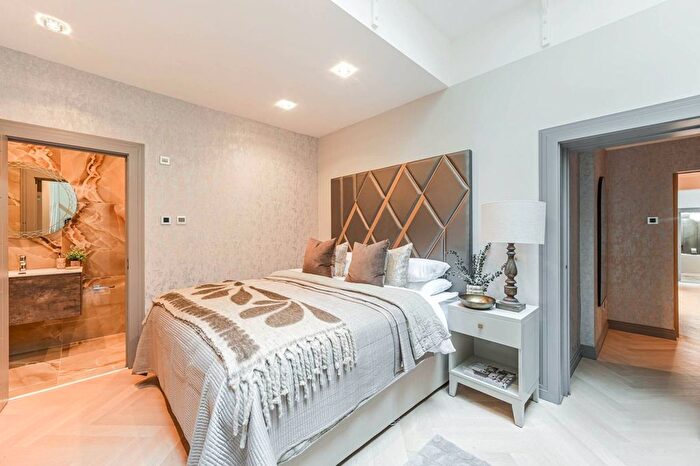 2 Bedroom Flat To Rent In Chesham Street, Belgravia, London, SW1X