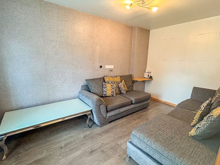 5 Bedroom Property To Rent In Wharf Road, Kiilnhurst, Mexborough, S64