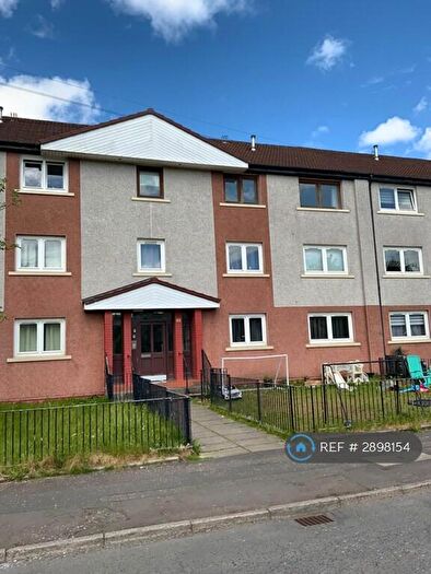 3 Bedroom Flat To Rent In Drummore Road, Glasgow, G15
