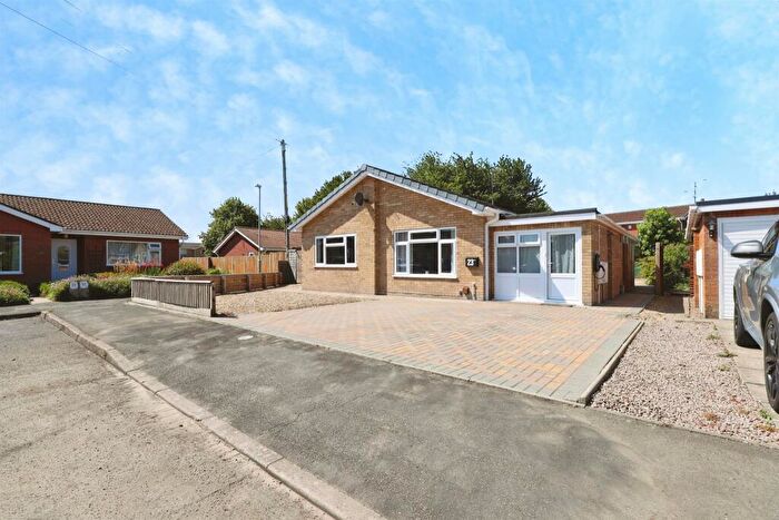 2 Bedroom Detached Bungalow For Sale In Mansell Close, Spalding, PE11