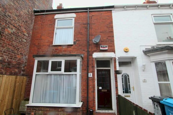 2 Bedroom End Of Terrace House To Rent In Mayfield Villas, Rosmead Street HU9