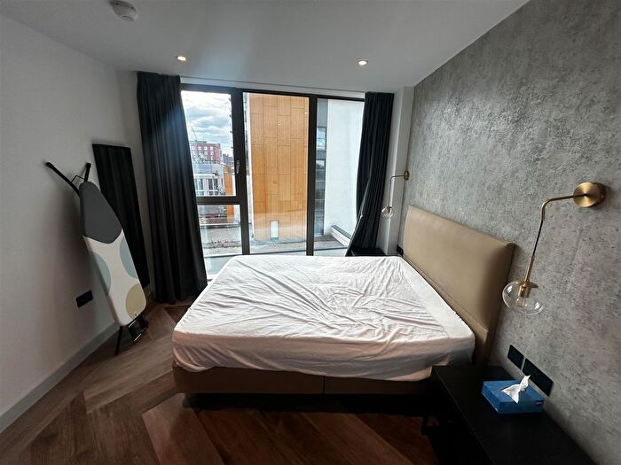 2 Bedroom Flat To Rent In Ancoats Gardens, City Centre, M4