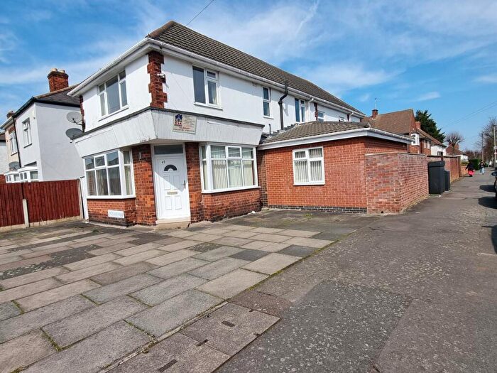 5 Bedroom Detached House For Sale In Sutton Avenue, Leicester, LE4