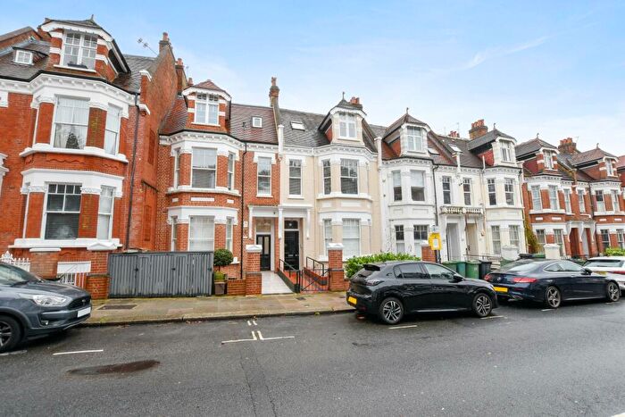 1 Bedroom Flat For Sale In Inglewood Road, London, NW6