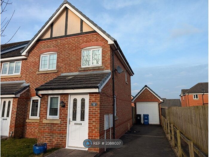 3 Bedroom Semi-Detached House To Rent In Galingale View, Newcastle-Under-Lyme, ST5