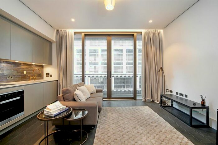 Studio For Sale In Victoria Street, Westminster, SW1H