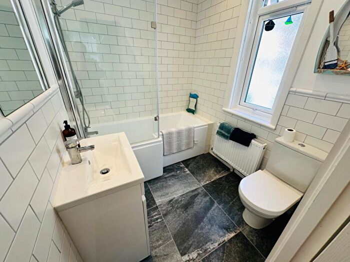 3 Bedroom Flat To Rent In St Michaels Road, Bournemouth, BH2