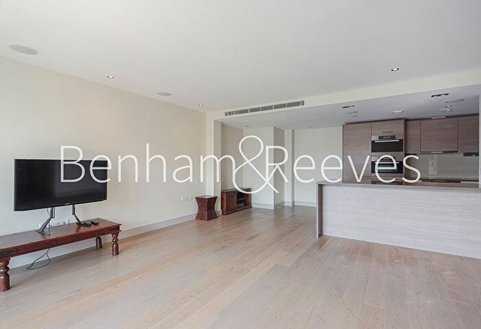 2 Bedroom Flat To Rent In Park Street, Fulham, SW6