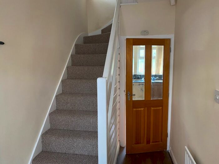 3 Bedroom Semi-Detached House To Rent In Stratford Road, Shirley, Solihull, B90