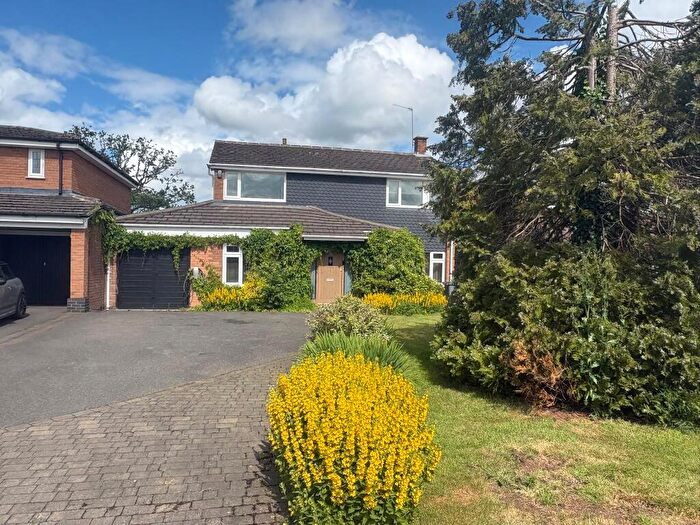 4 Bedroom Detached House For Sale In Sunnyside Lane, Balsall Common, CV7